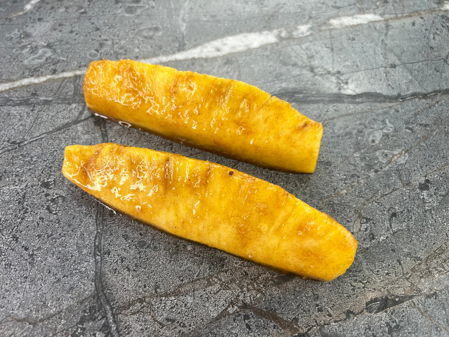 Pineapple with Sugar & Cinnamon