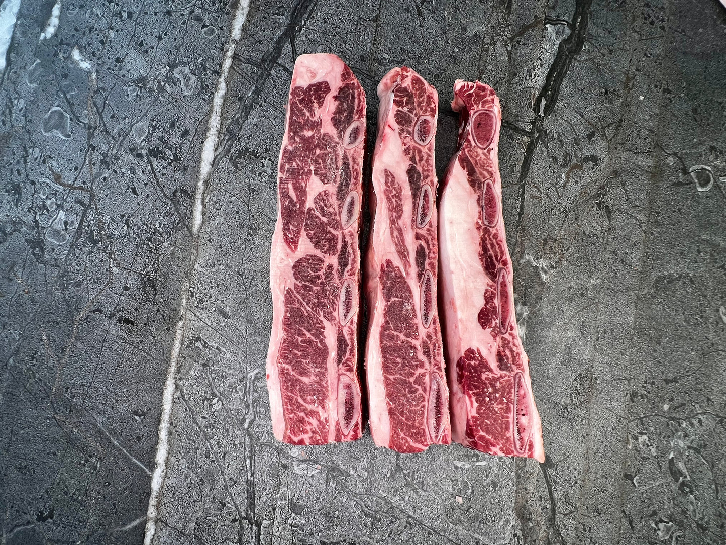 American Short Ribs Argentinian Style / Banderitas BLACK ANGUS USDA CHOICE