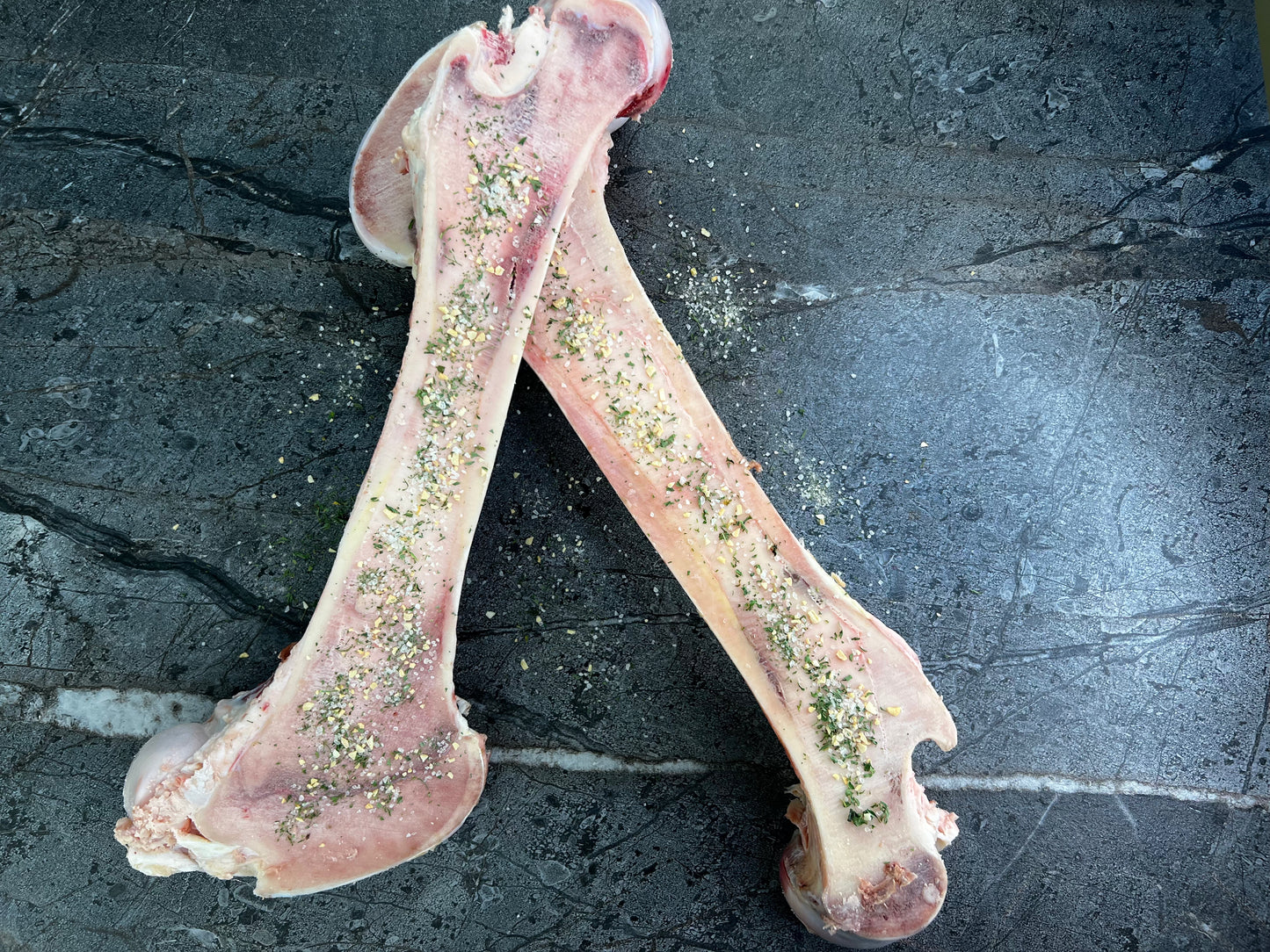 Bone Marrow/Femur Bone with Garlic and Parsley