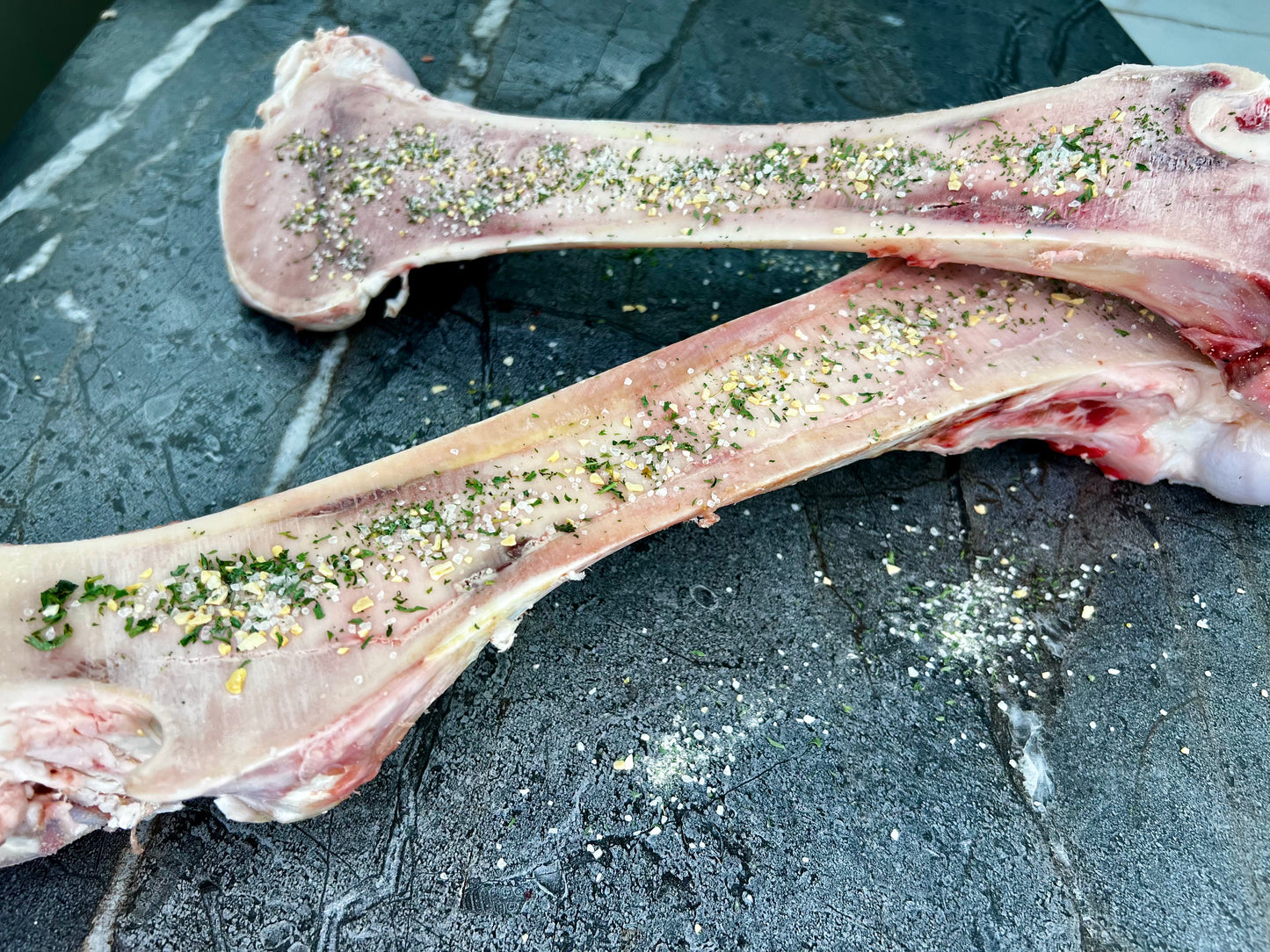 Bone Marrow/Femur Bone with Garlic and Parsley