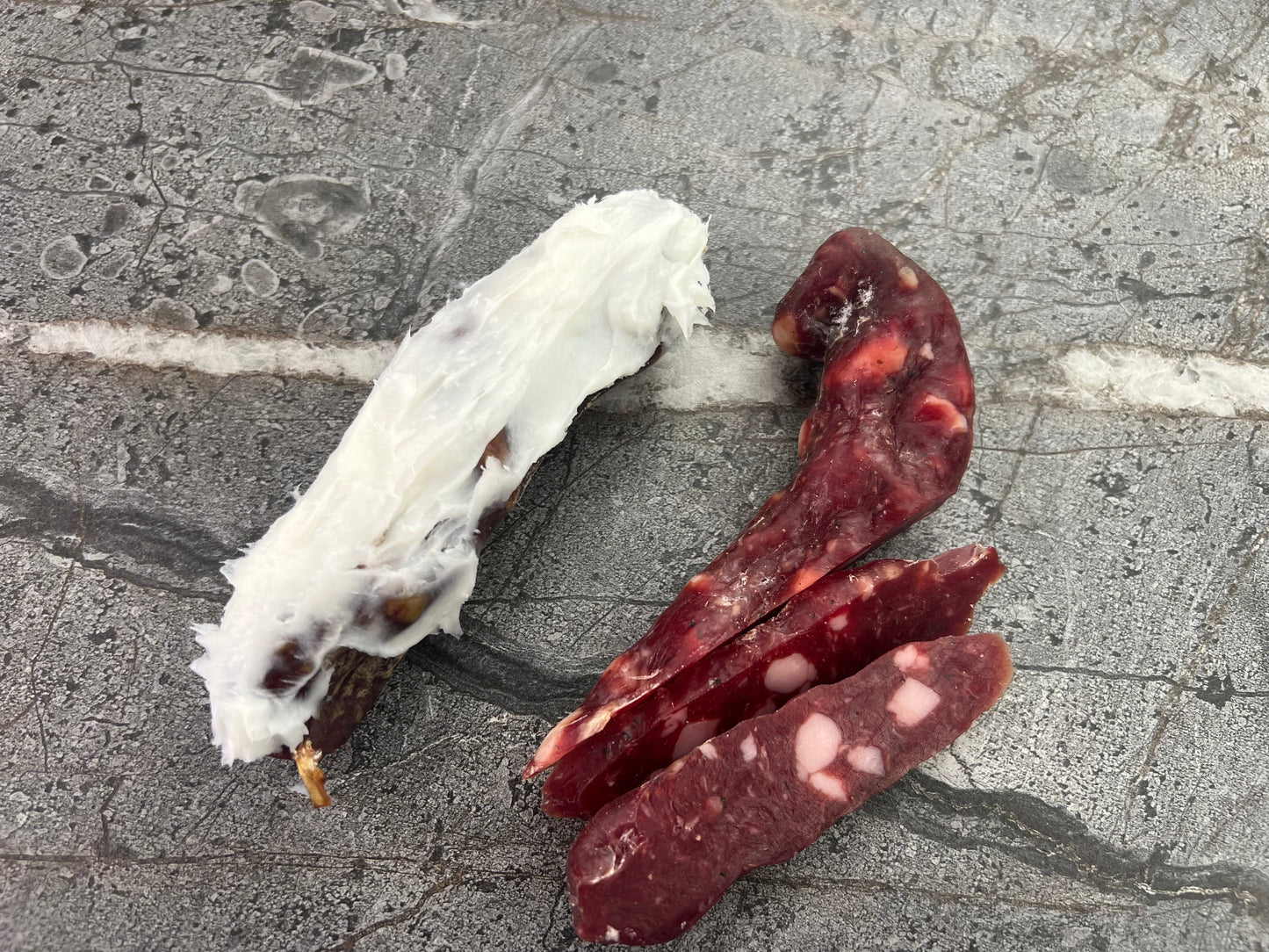 Salame Cacciatore Dipped in pork fat with Black truffles